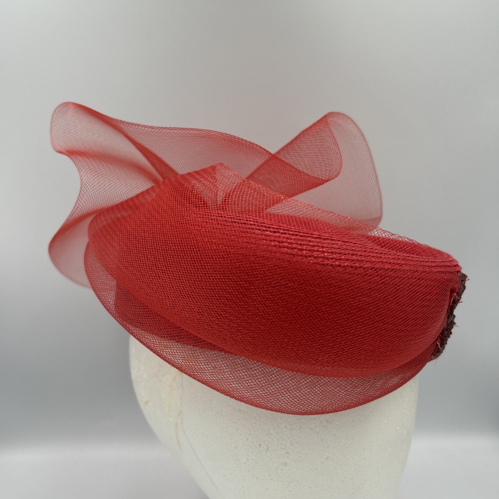 Vibrant Red Fascinator Hat Derby Tulle Bow Bead Church Formal Wedding Tea Party — image 4 of 8